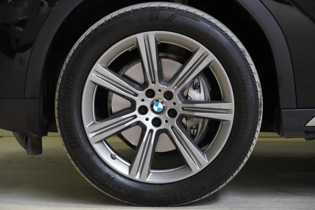 BMW X6, 40i,KOMFORT,KAMERA,ČR,DPH, - 12