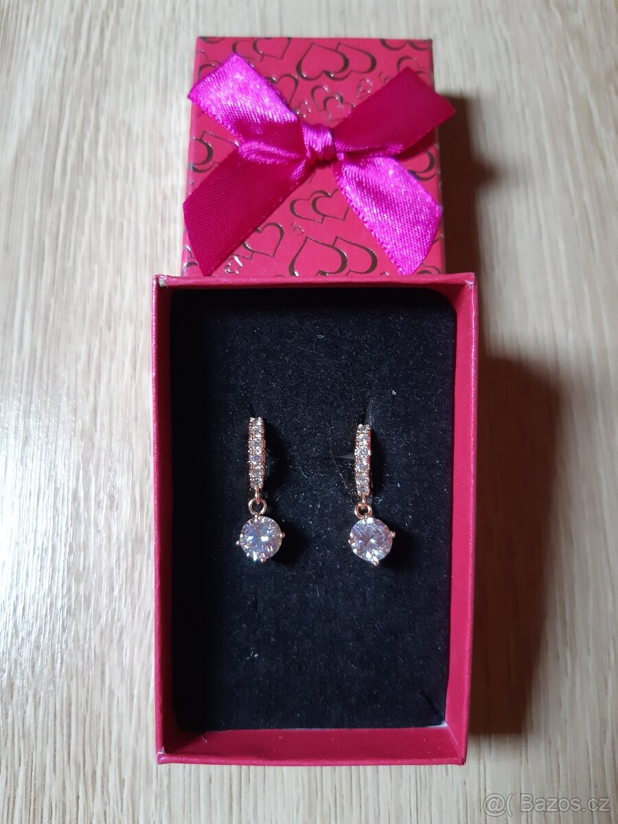 Luxusní visící pozlacené náušnice - 12