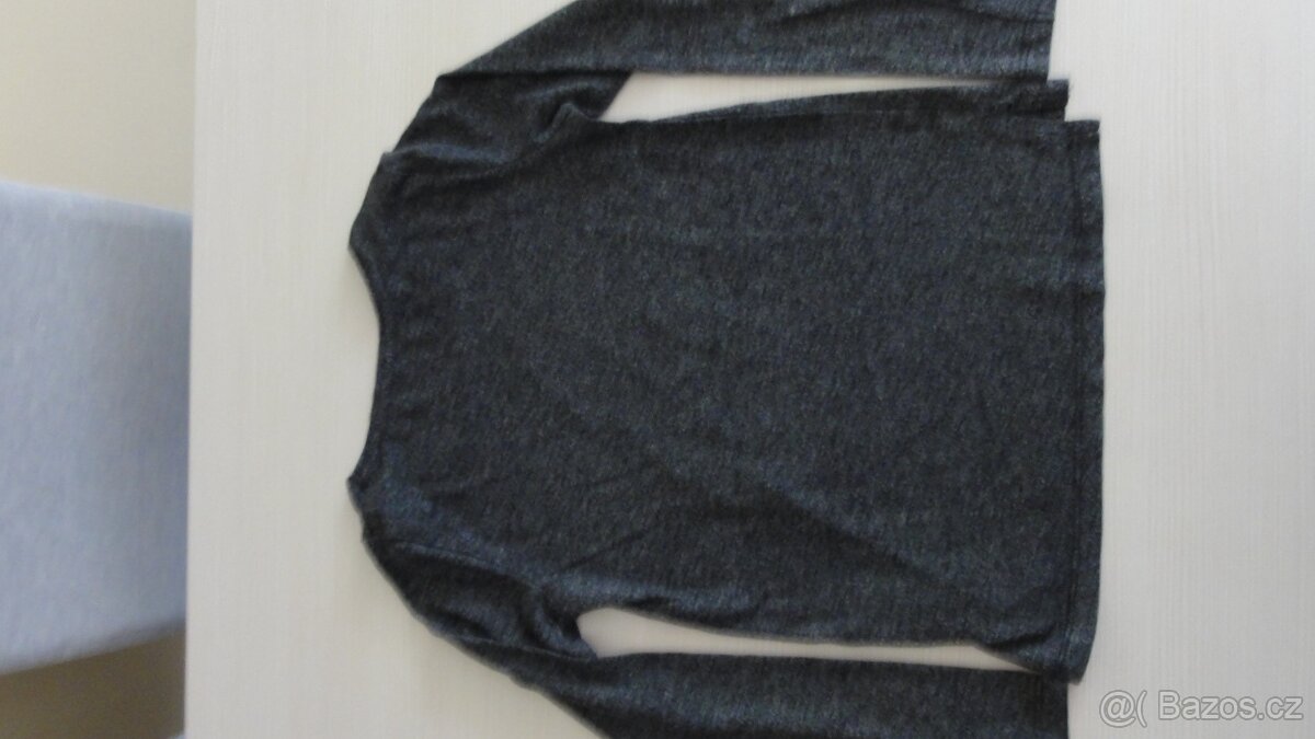 Dívčí trička vel. 134,140 a 146 s dlouhým rukávem - 12