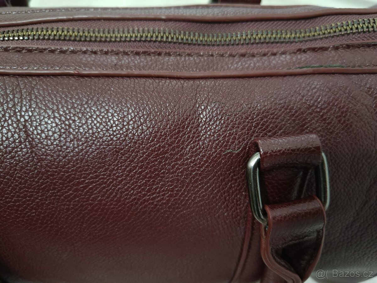 Vínově červená kabelka - 12