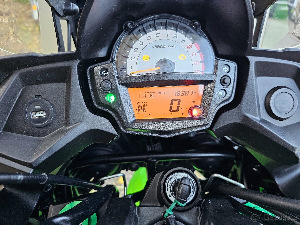 Kawasaki Versys 650 ABS r.v.2022 - 12