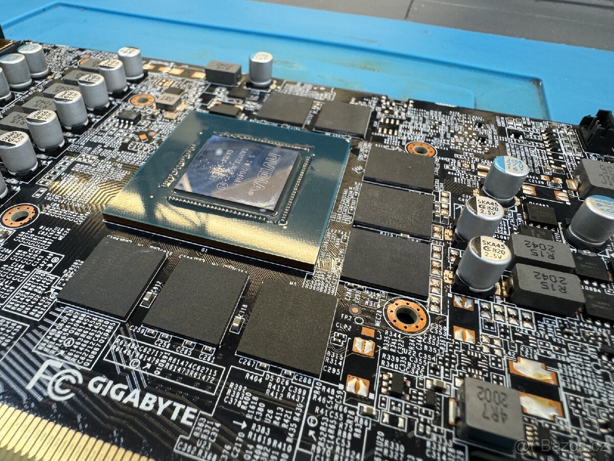 Prodam grafickou kartu Gigabyte RTX 3070 Vision - 12