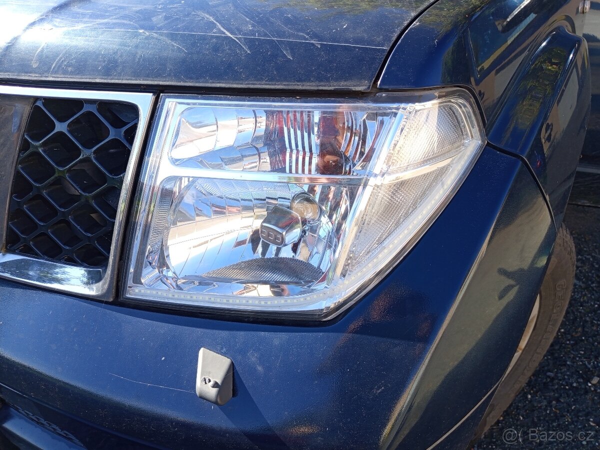 Nissan Pathfinder 2005 - 12