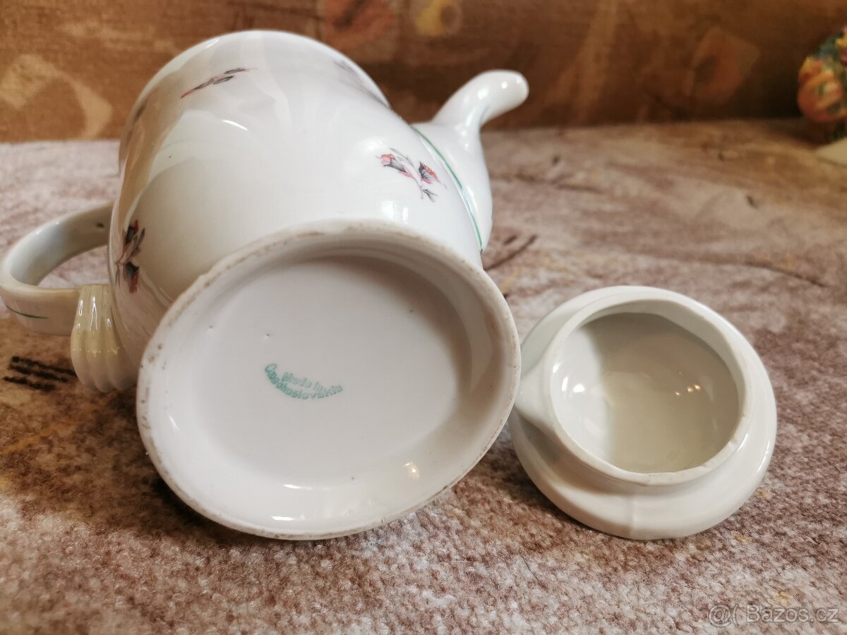 Starý kávový servis RFH Chodov s květinovým motivem - 12