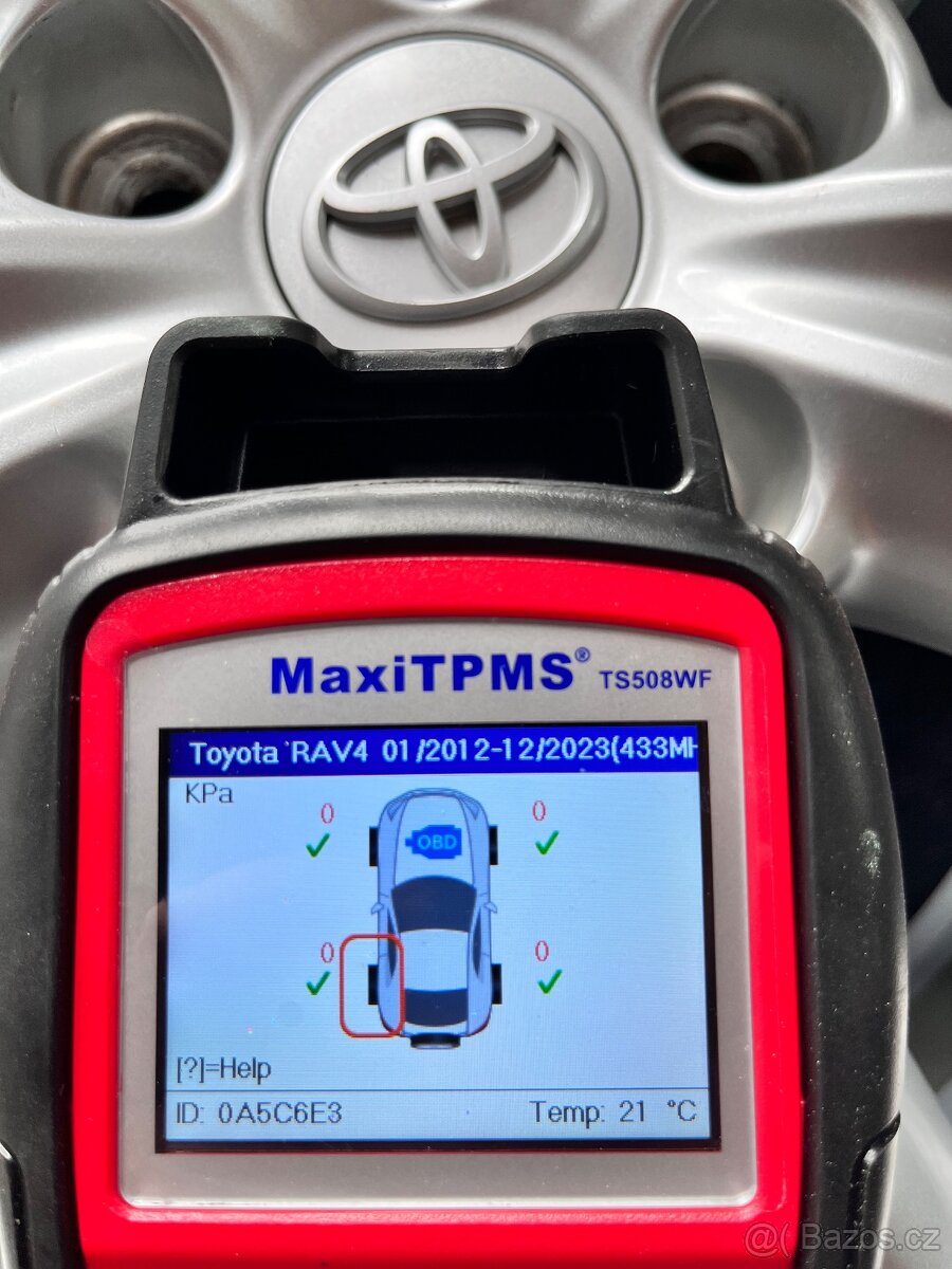 Toyota RAV4 - 4. Generace alu originál sada disku - ET45 - 12