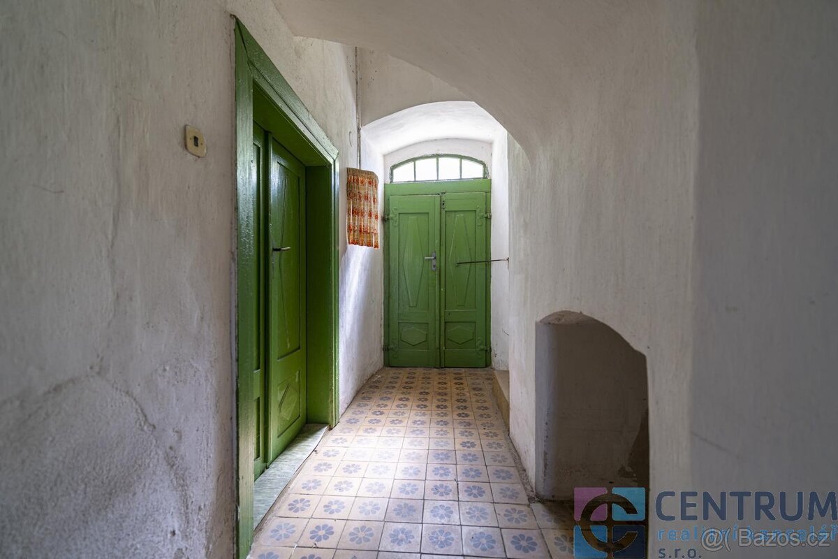 Prodej hospodářské usedlosti 450m2 - 12