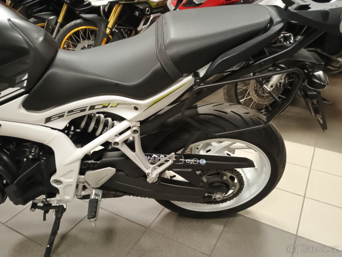 HONDA CB650F TOP STAV 13000KM - 12