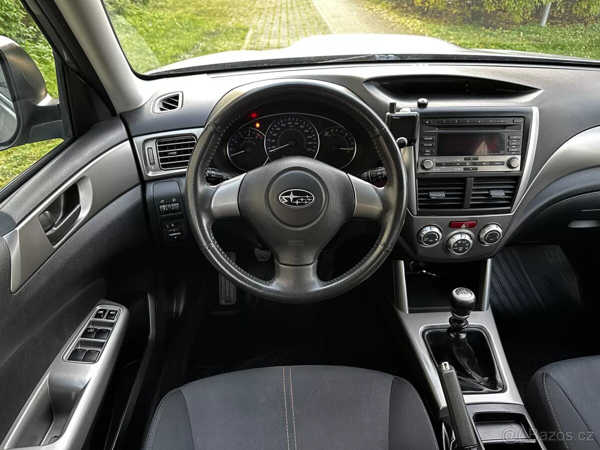 Subaru Forester SH 2.0 D 108kW 4x4 SUV ALU kola Tažné 2 tuny - 12