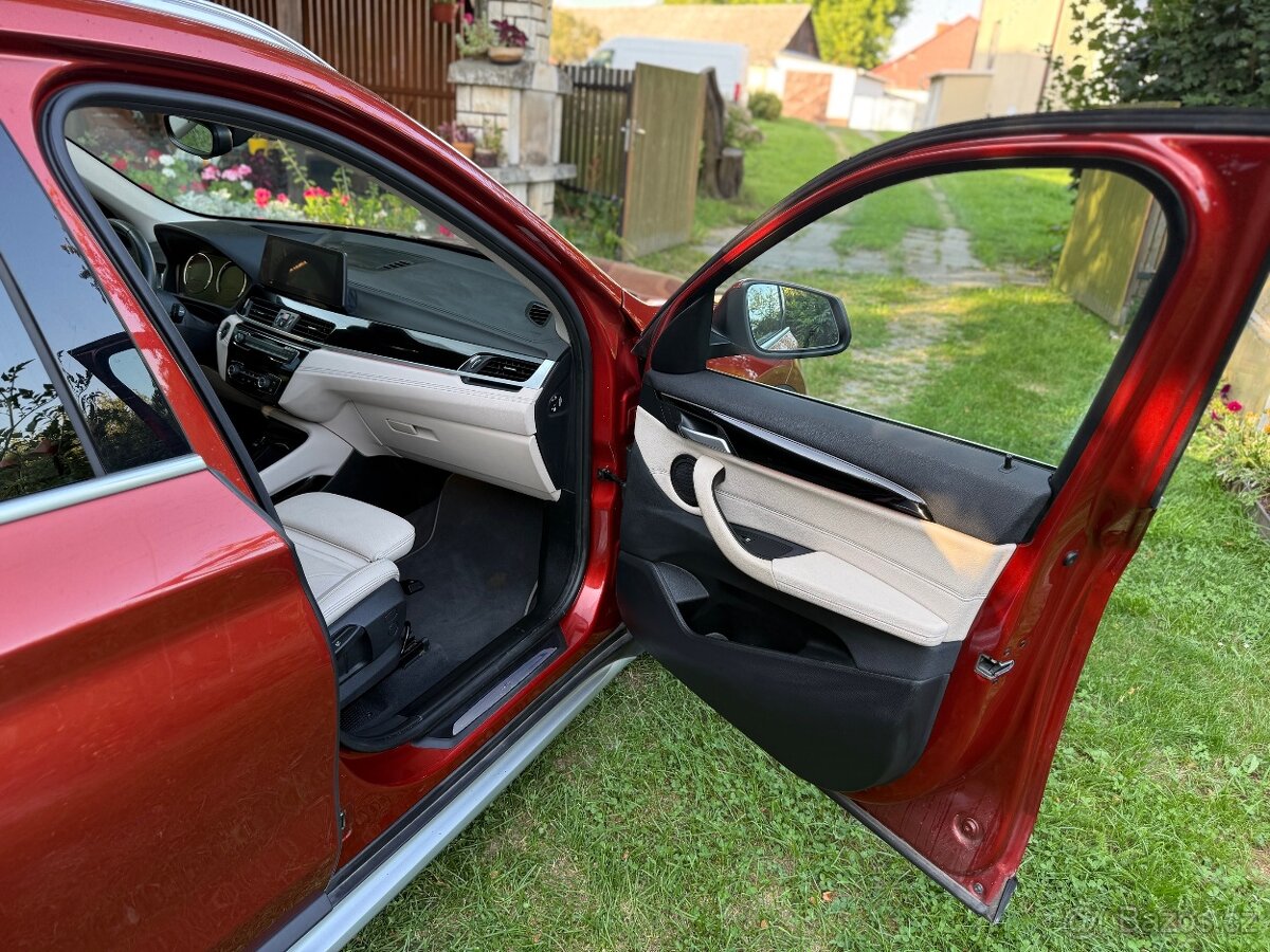BMW X1, xDrive 20i, 131 kW, automat, 46 000 km, 1. majitel - 12