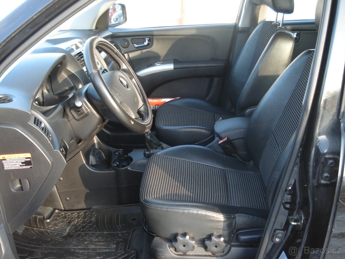 Kia Sportage 2.0 CRDI 4 x 4,NOVÁ STK - 12