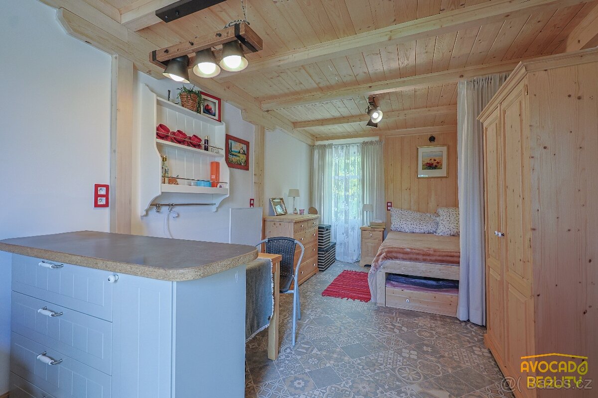 Pozemek kousek od České Lípy - 12