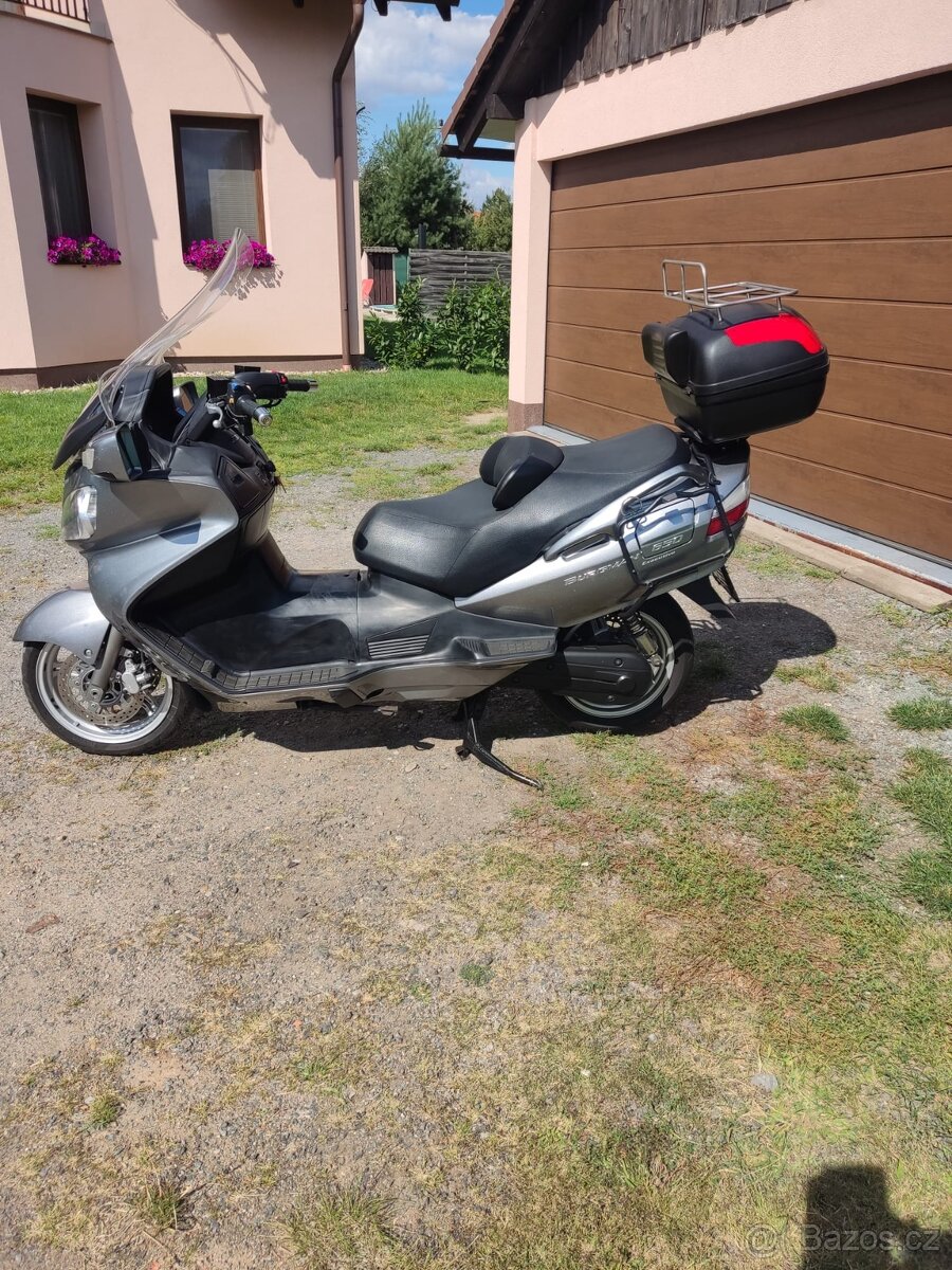 Suzuki Burgman 650 an executive - 12
