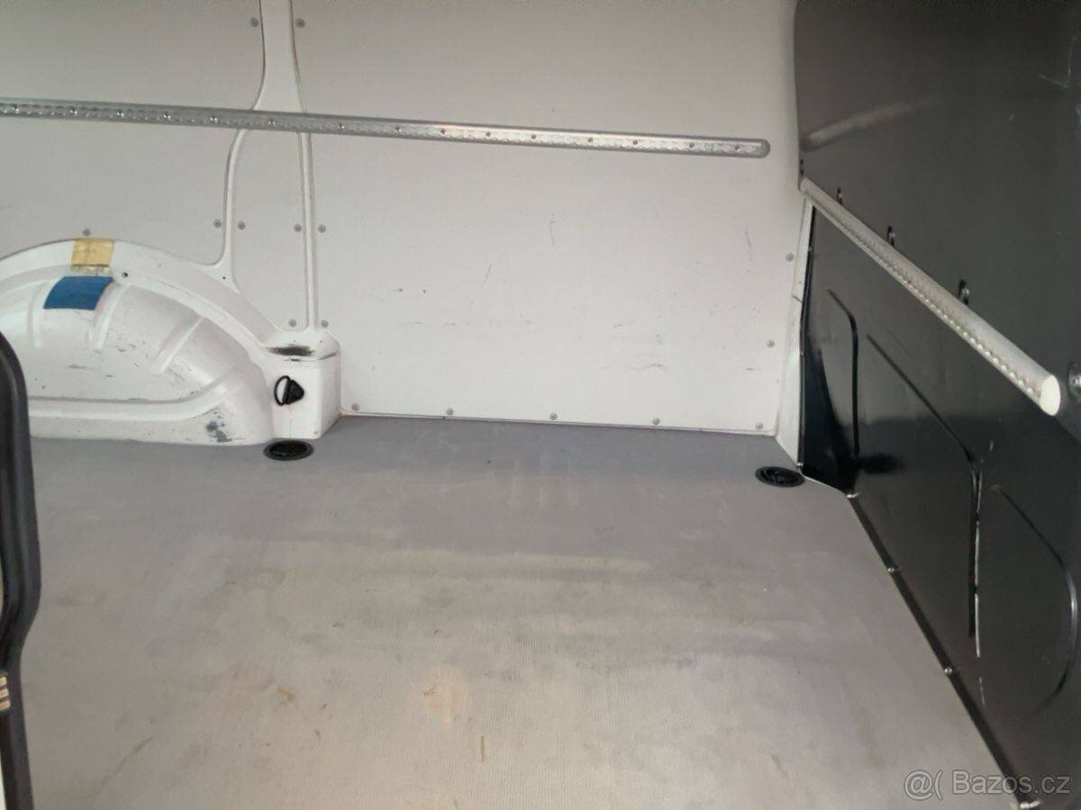 VW Transporter 2.0 TDI,DPH,2012,Tažné,1.Majitel. - 12