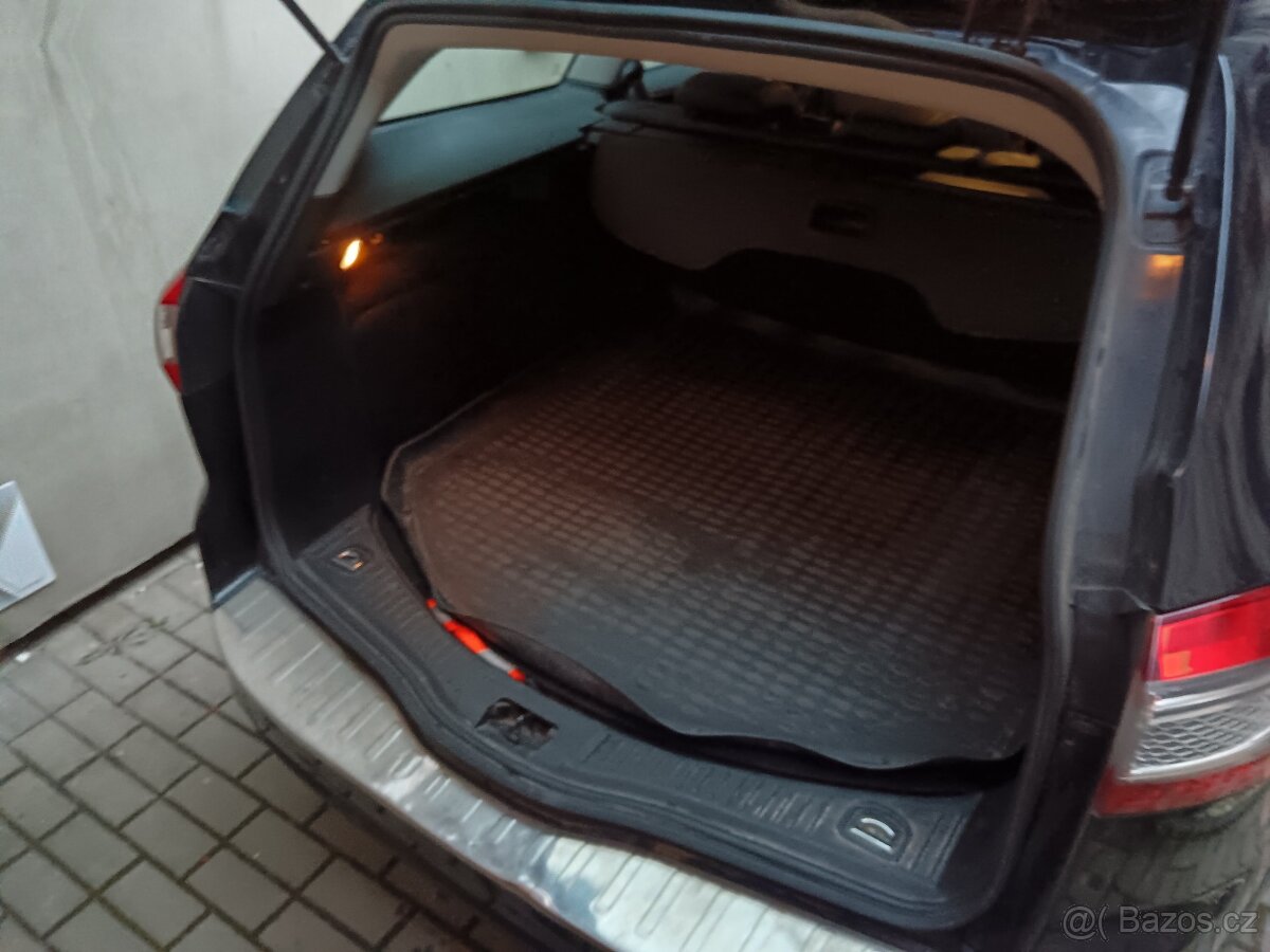 Ford Mondeo 1.6 ecoboost r.2011 - 12