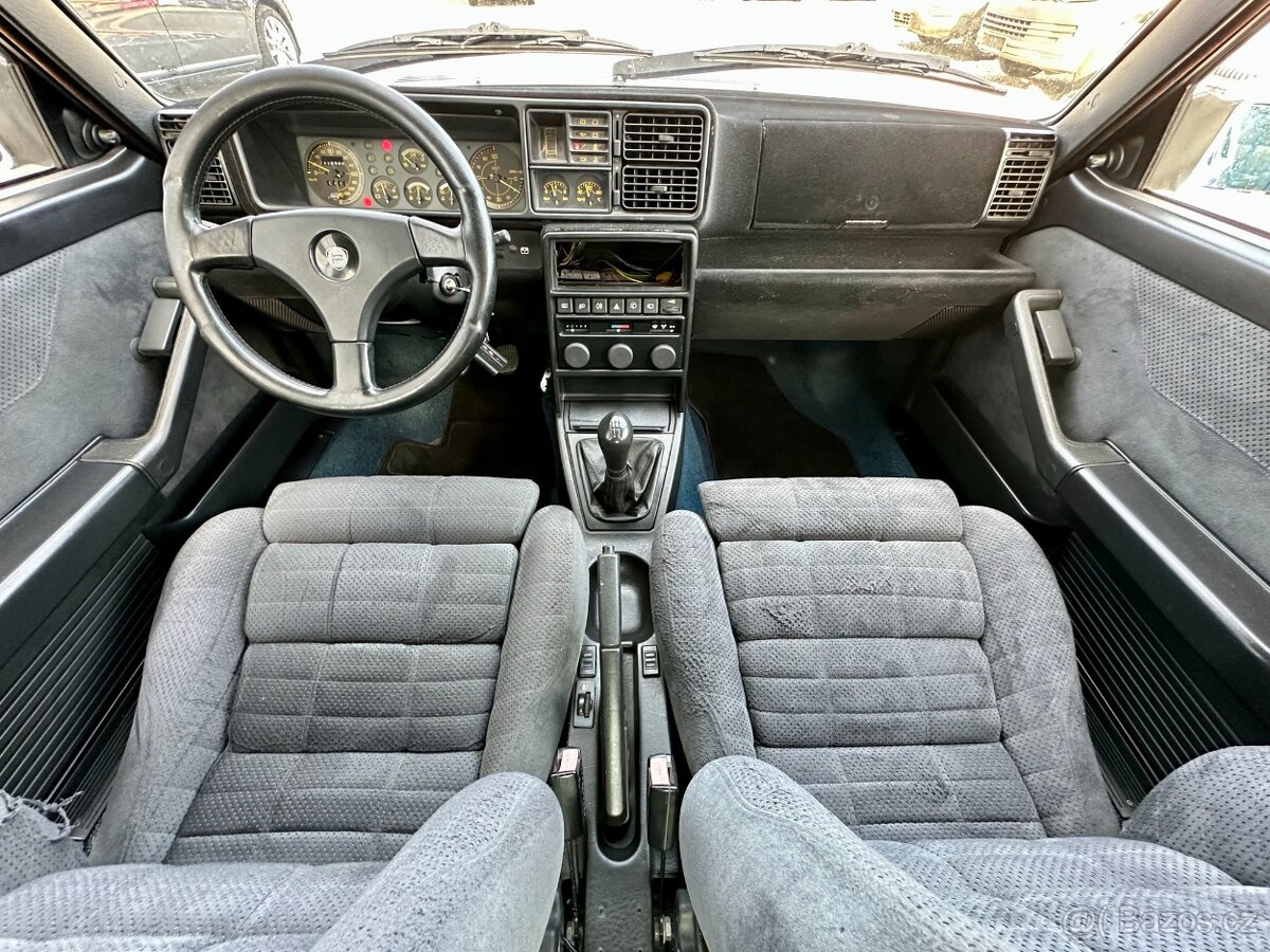Lancia DELTA HF INTEGRALE 16V EVO1 MARTINI - 12