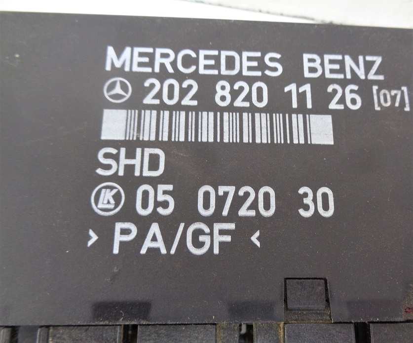 Mercedes C180 W202 náhradní díly - 12