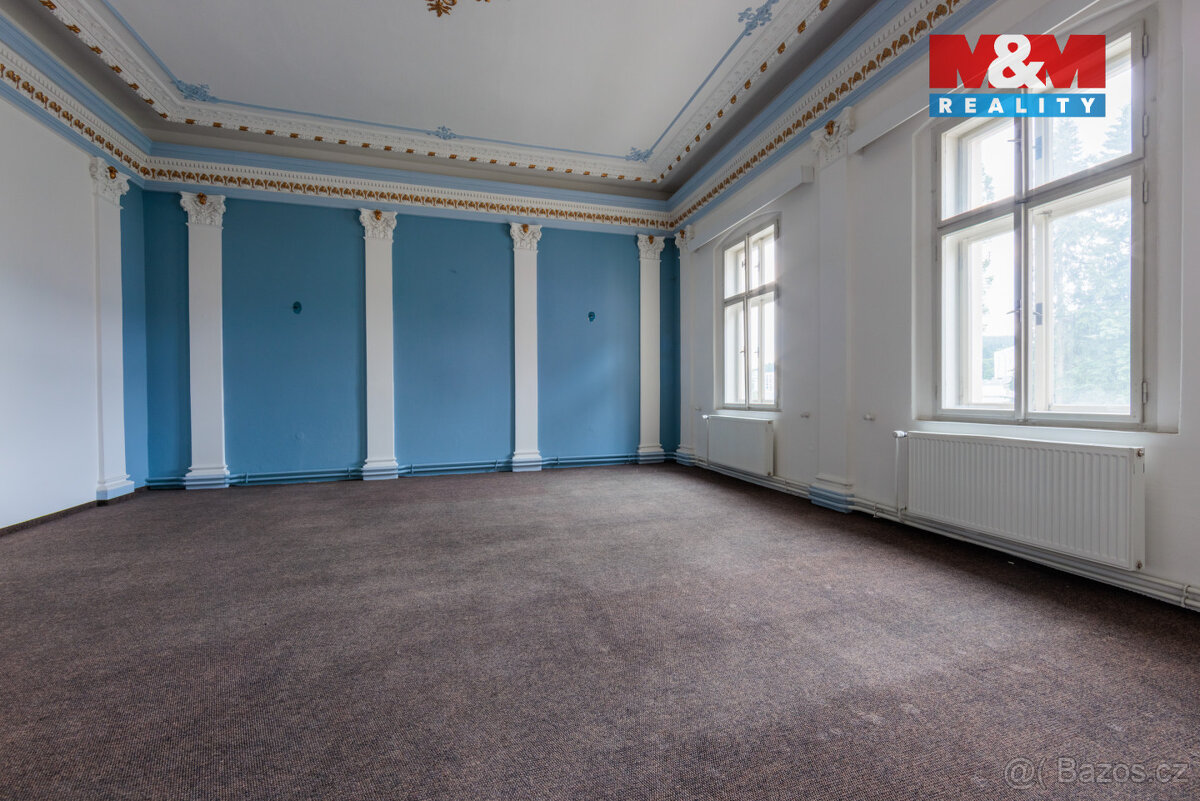 Prodej nájemního domu v Nejdku, ul. náměstí Karla IV. - 12