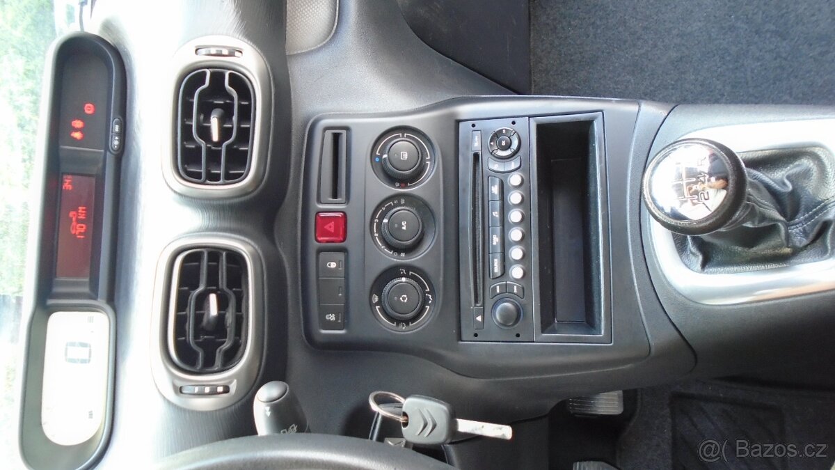 Citroën C3 Picasso, 1,4i 70kW klima 178500km r.2013 - 12