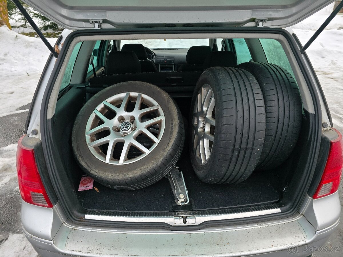 Volkswagen Bora 1.6 16v 77kW - 12