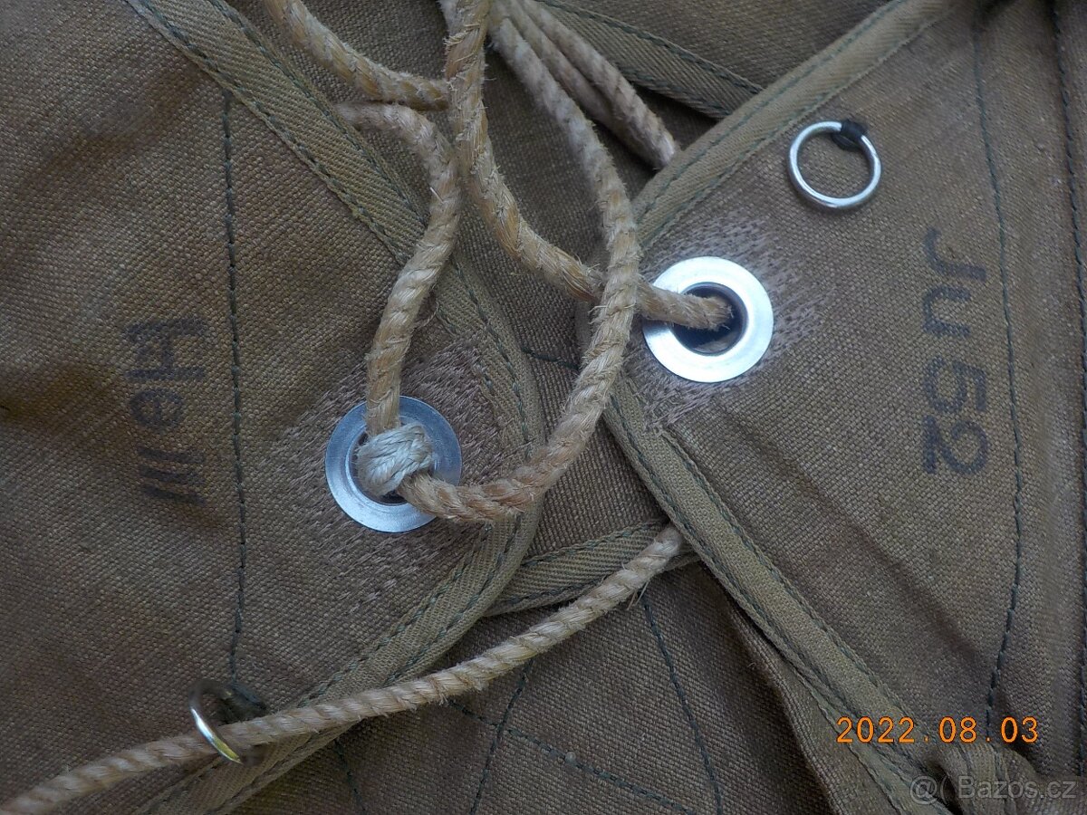 Německý padák, voj. bedny,výstroj,nádrž na vodu a jiné - 12