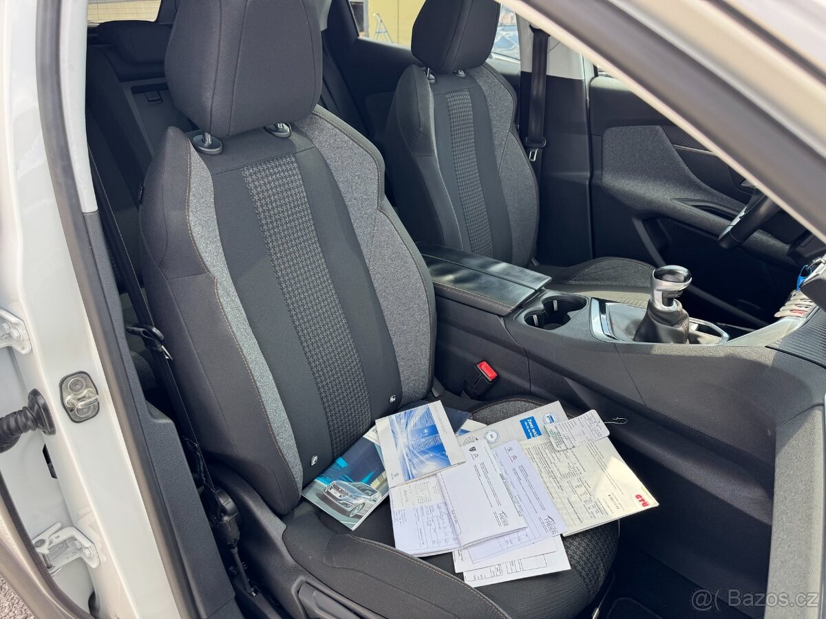 Peugeot 3008 1.2 PureTech 96kW NAVI Panorama Alu - 12