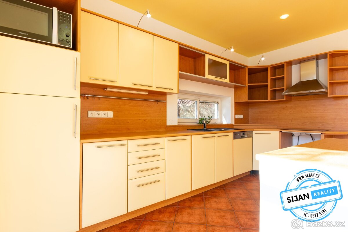 Prodej rodinného domu ve Chvalíkovicích, ev.č. 00682 - 12