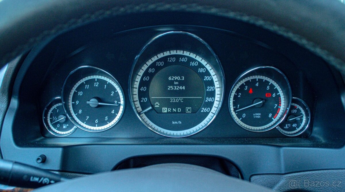 Mercedes-Benz E trieda Kupé 350 CGI Blue - 12