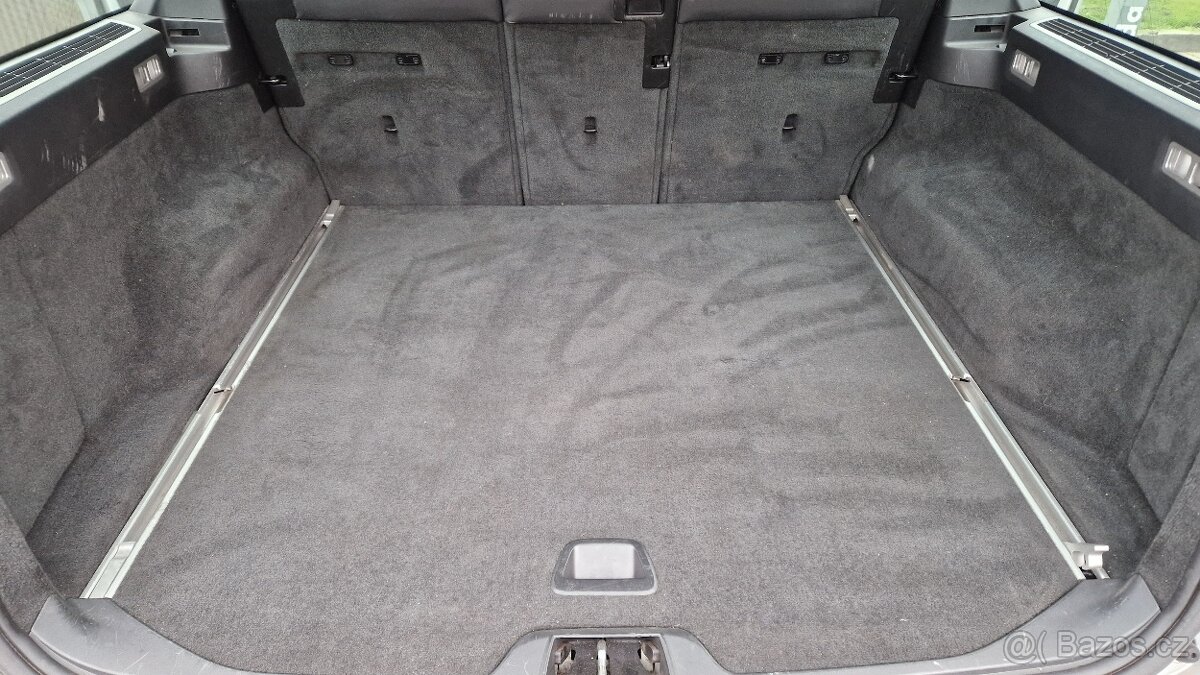 VOLVO V70 - 12