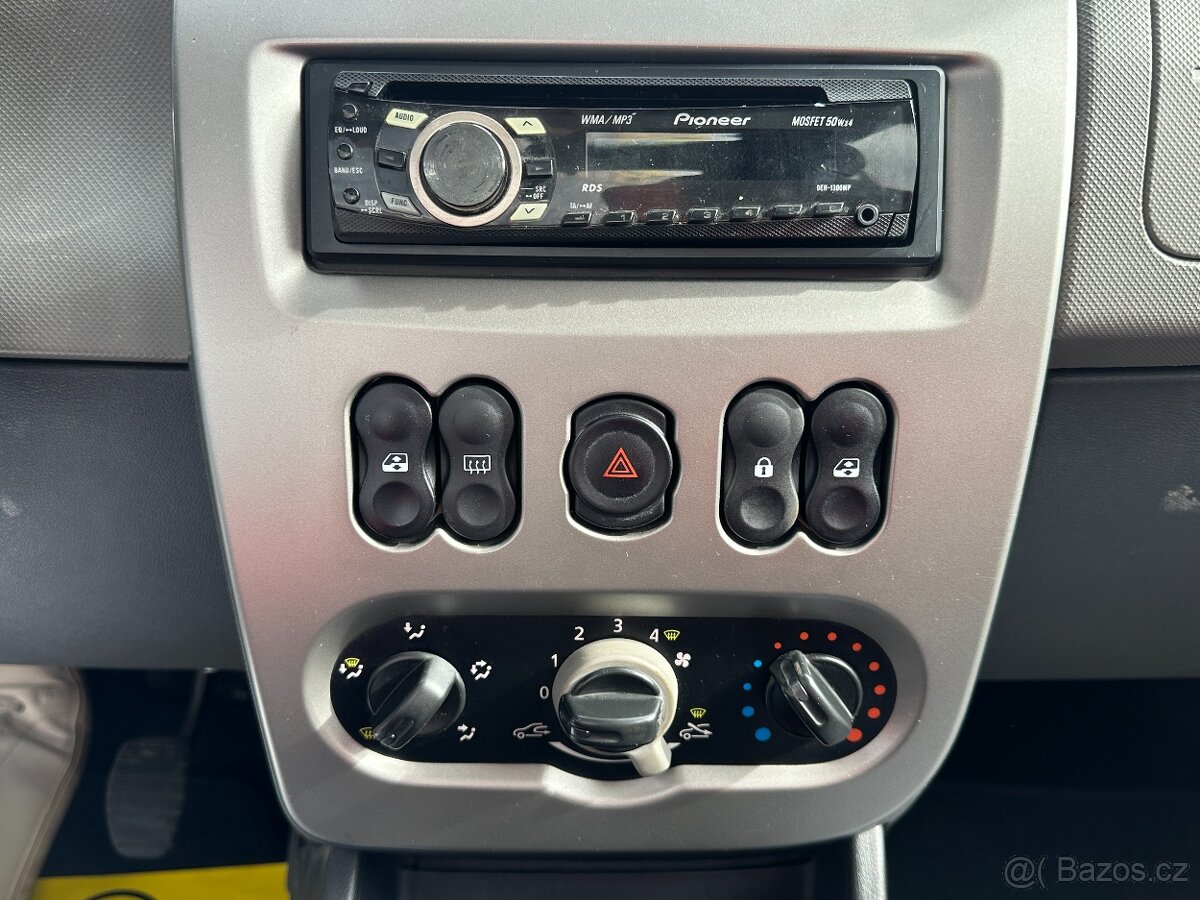 Dacia Sandero 2011 - 12
