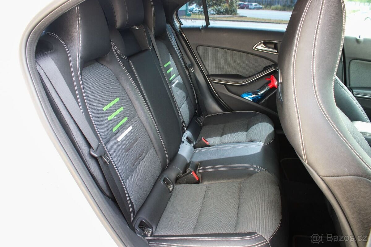 Mercedes - Benz A 160D AMG - packet A/T - 12