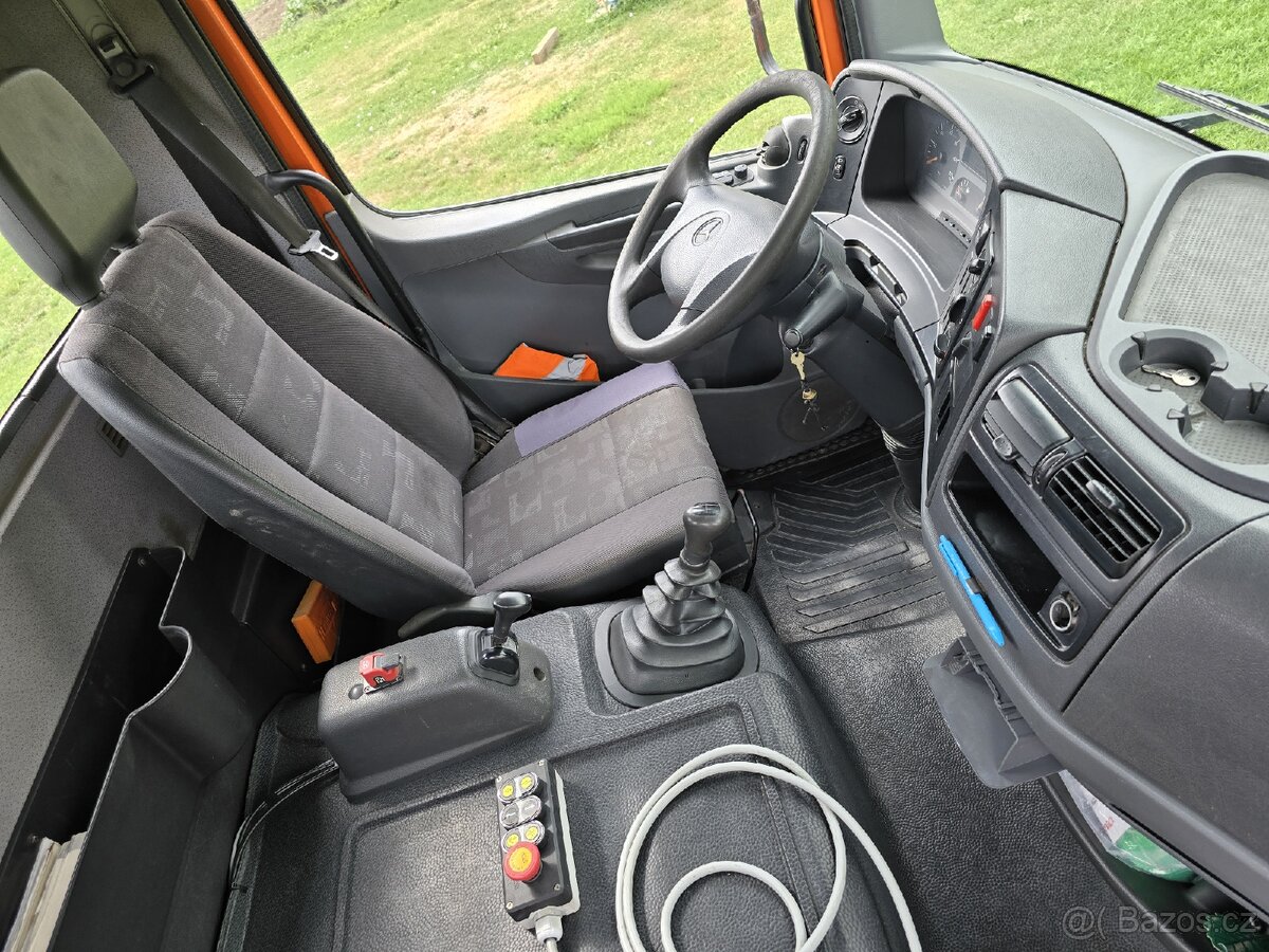 Mercedes Benz Atego 815 - 12