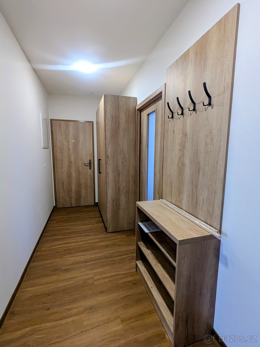 Pronájem bytu 2+kk s balkonem v novostavbě b.domu v Hodoníně - 12