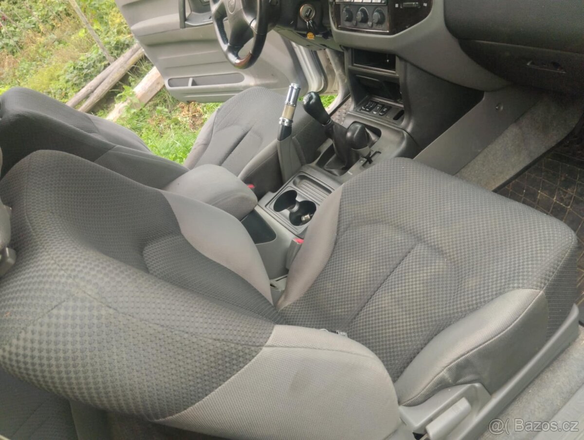 Miitsubishi pajero 3.2 121kw manual - 12