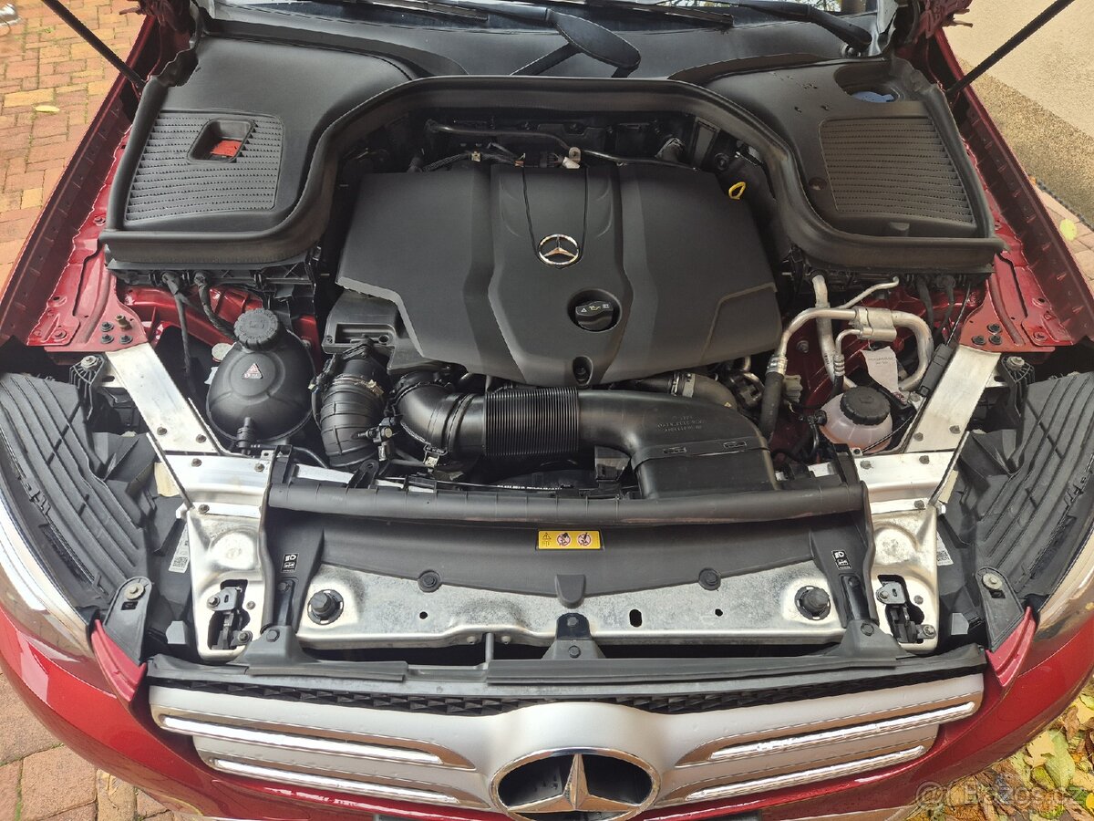 Mercedes-Benz GLC - 12