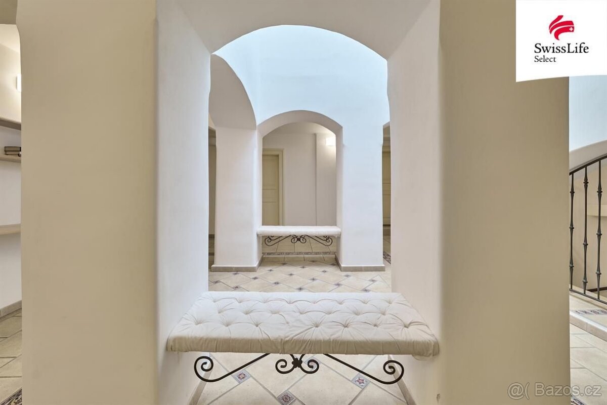 Prodej ubytovacího zařízení 1023 m2 Husovo náměstí, Nové Měs - 12