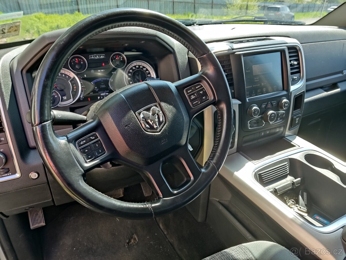 Dodge RAM 1500 Big Horn 2016 5.7 V8 DPH - 12