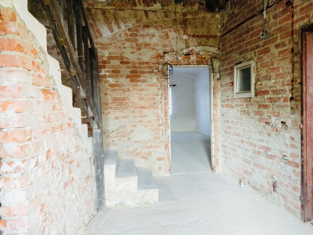 Dům 320m2, pozemek 950 m2 - 12