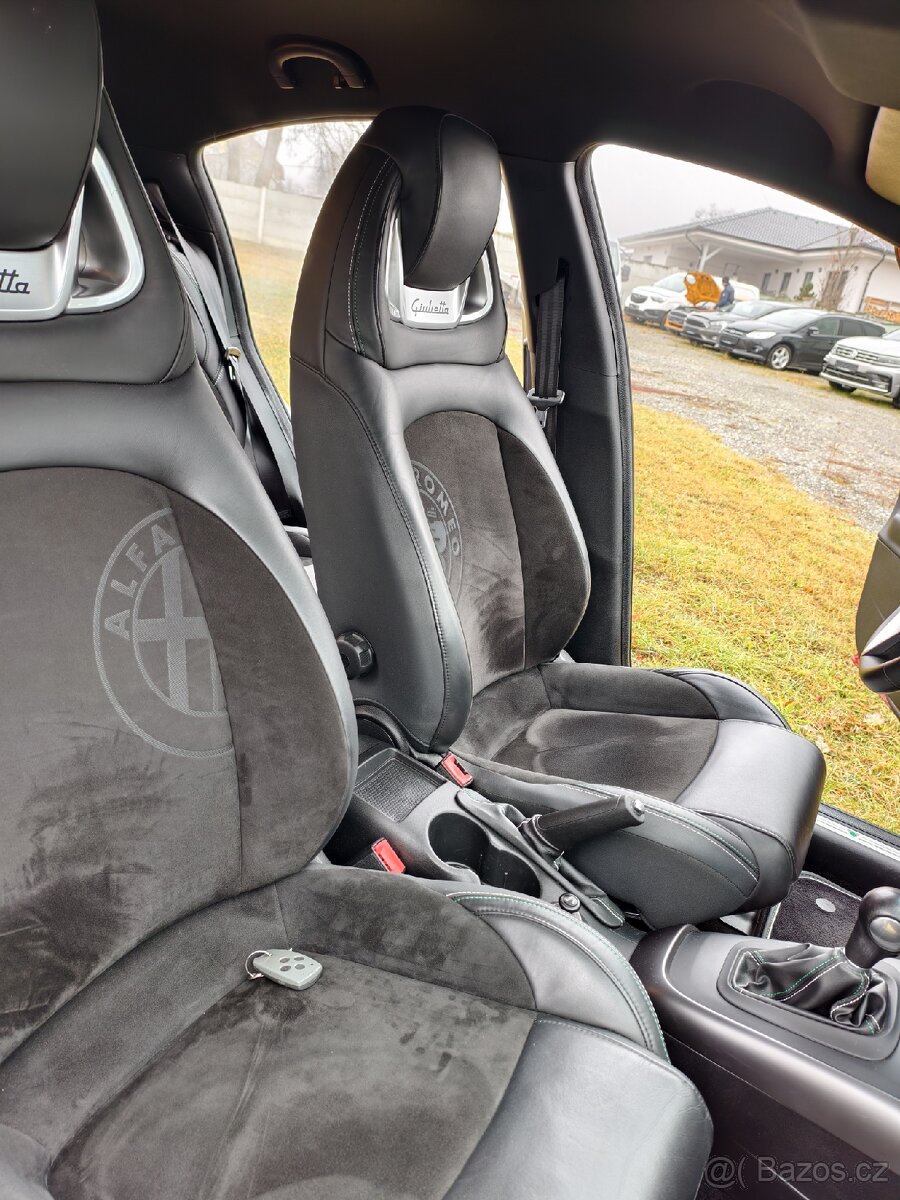 Alfa Romeo Giulietta QV - 12
