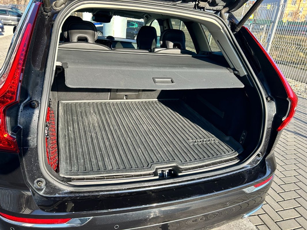 Volvo XC60 B4 AWD Inscription - 12
