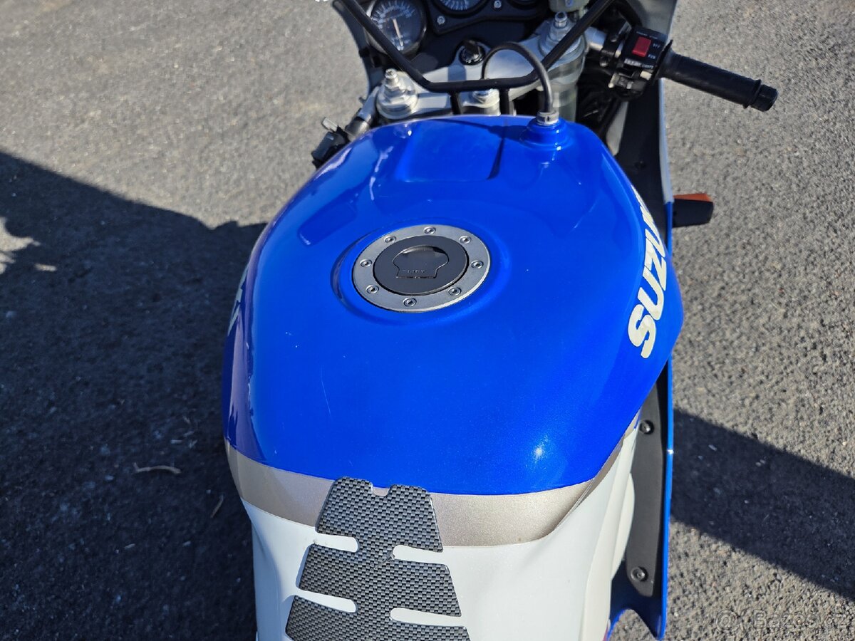 Suzuki gsxr750w - 12