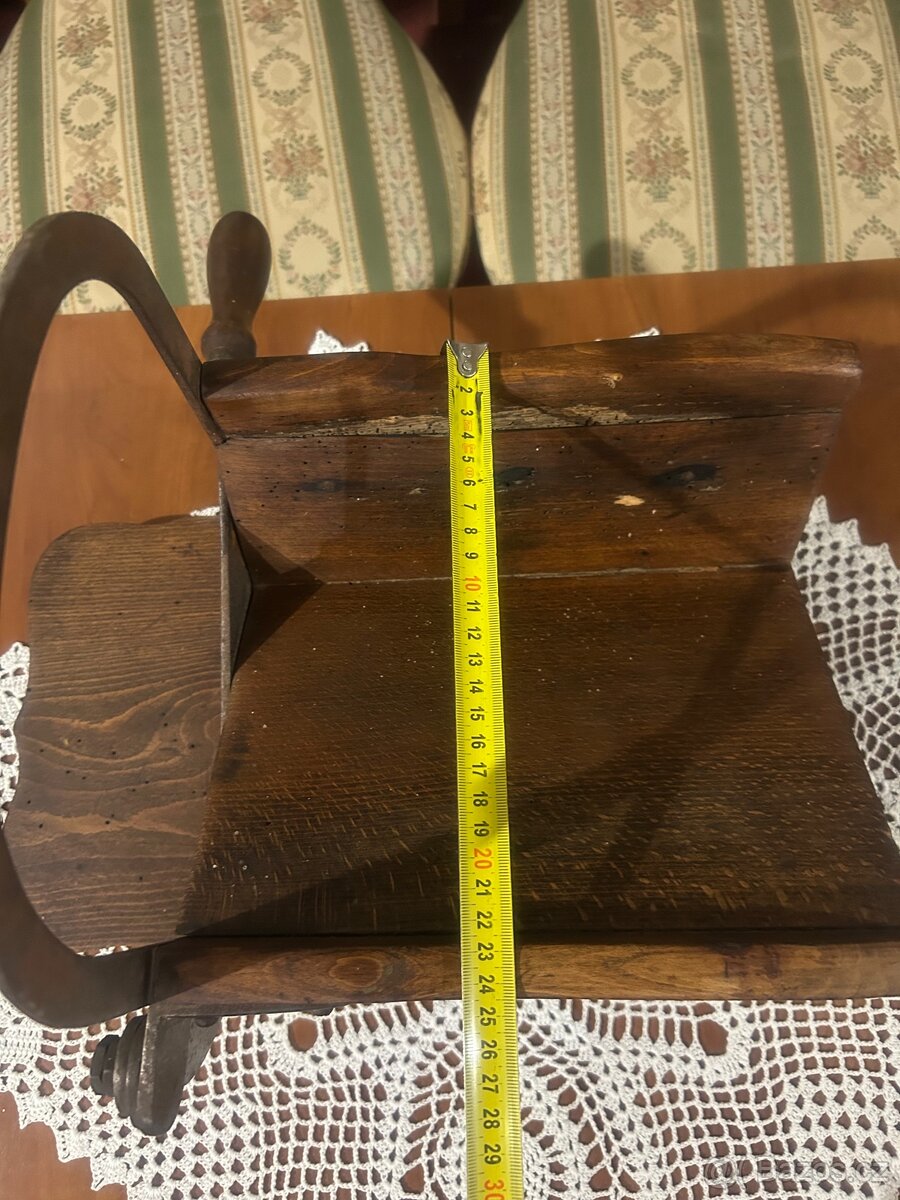 Starožitný ruční kráječ chleba / zeleniny - 12