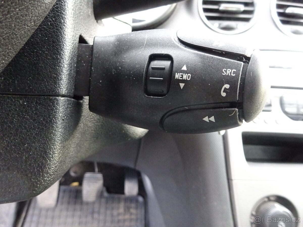 Peugeot 308 1.6i r.v.2010 serviska STK:9/2027 - 12