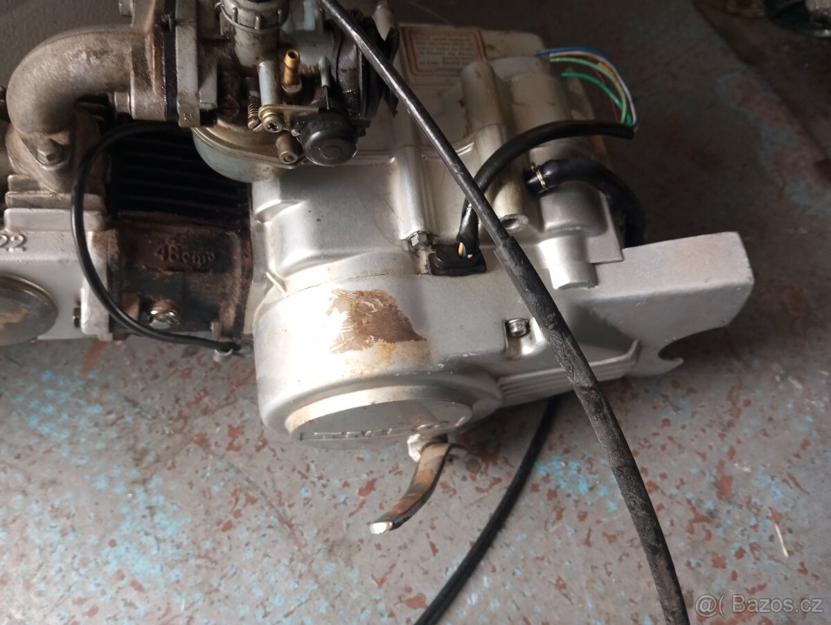 JAWA BETKA MOTOR - 12