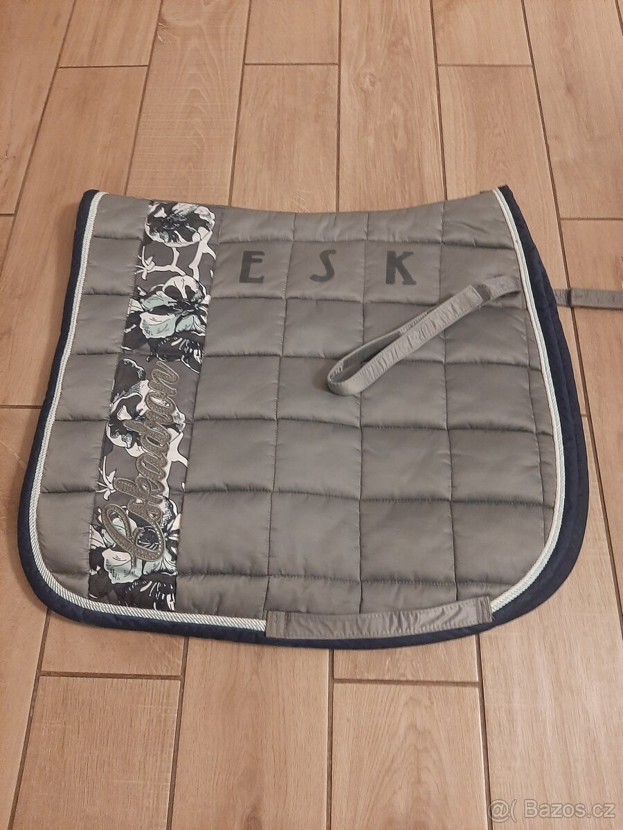 Eskadron sede podsedlovky - 12