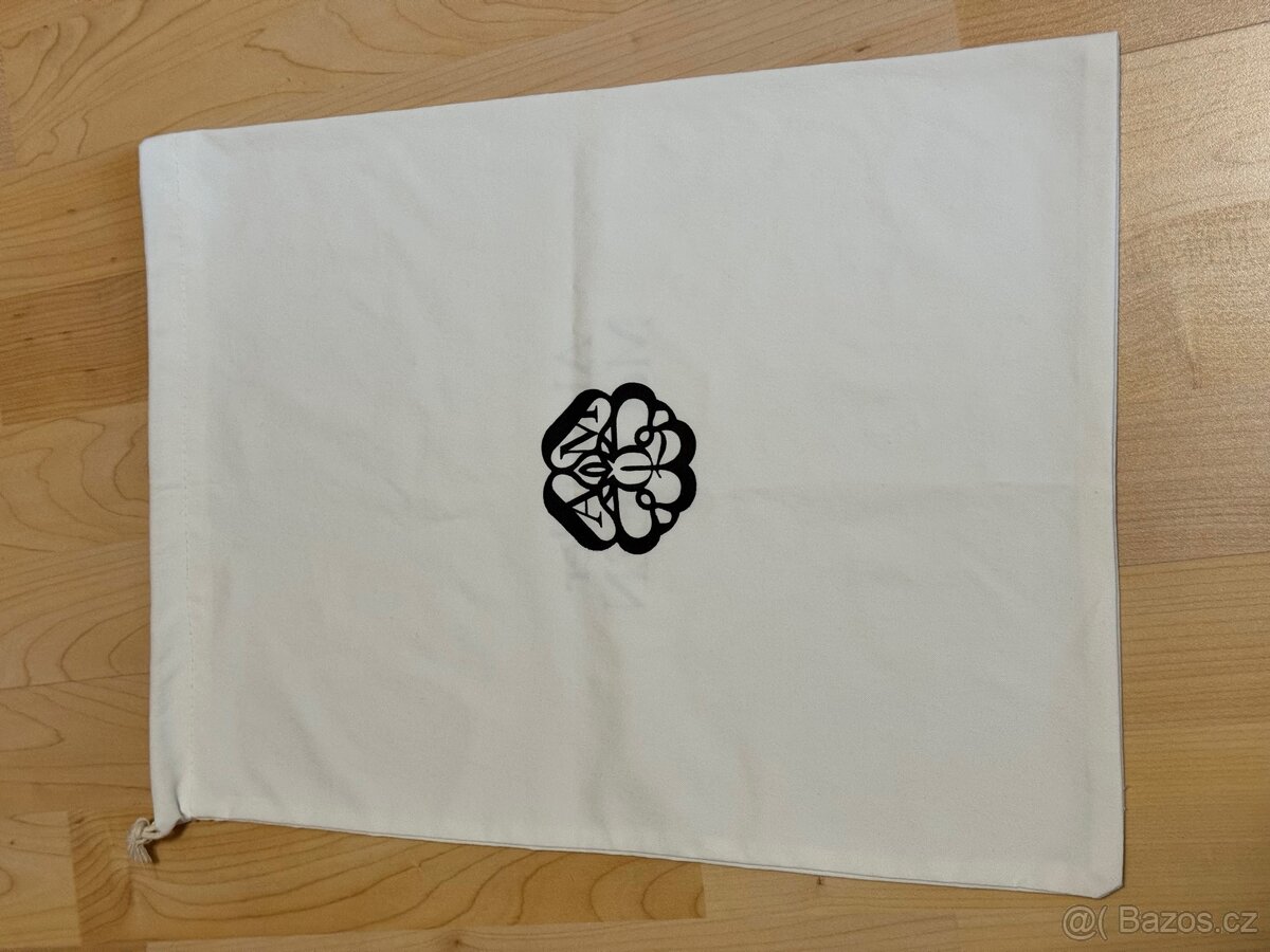 Alexander McQueen - 12