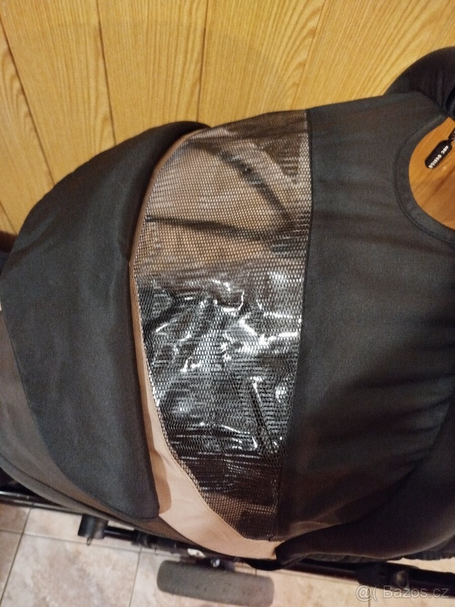 Sourozenecký kočár - 12