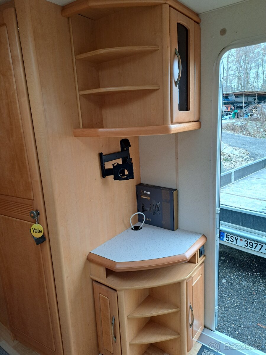 Obytný přívěs, karavan HOBBY exclusive 560 - 12