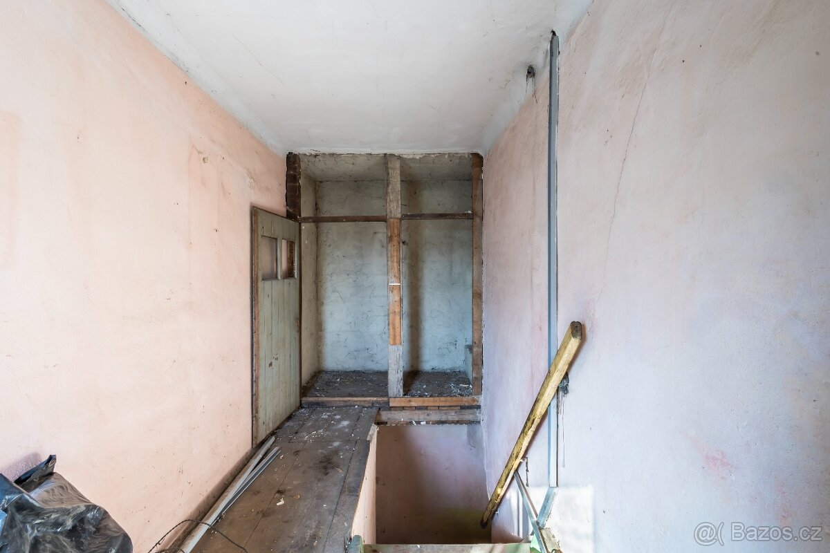 Prodej RD 6+1 (nebo dvougenerační) k rekonstr. Plumlov - 12