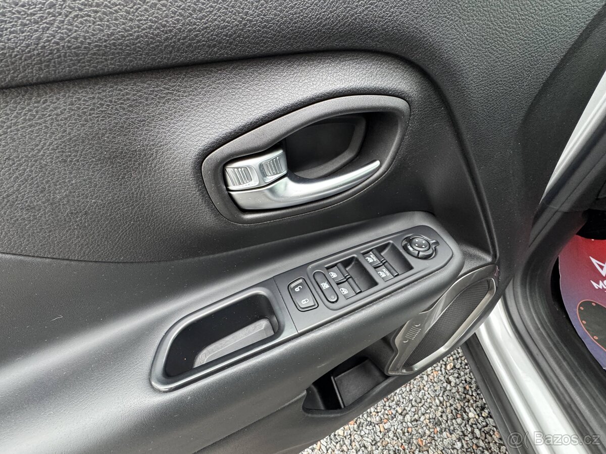 Jeep Renegade, 1,6 mJT 84kw Longitude NAVI - 12