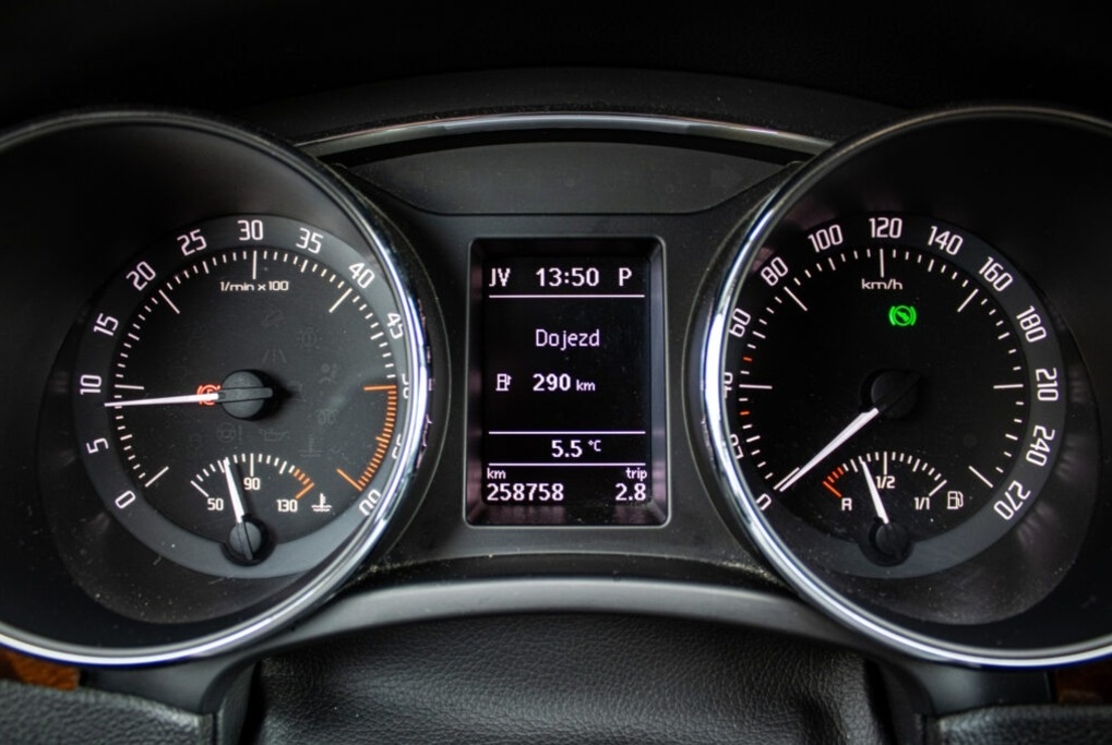 Škoda Superb 2.0 TDI CR 170k Elegance DSG - 12